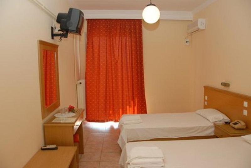 Hotel Aphroditi Ayía Paraskeví Exterior foto